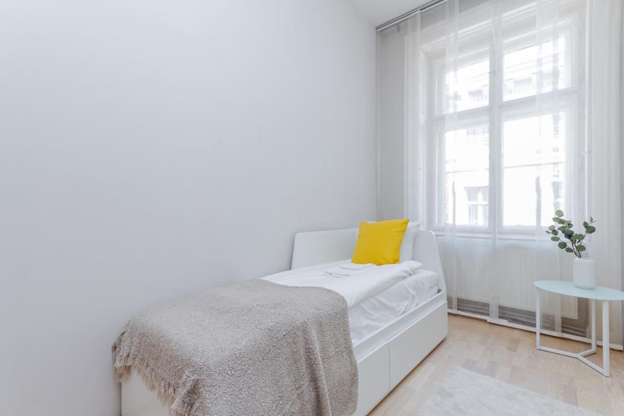 Andrassy Str. Luxury Apartment Budapest Eksteriør bilde